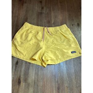 Patagonia Baggy Shorts Yellow Nylon Elastic Waist Drawstring Mens Large 5 Inseam